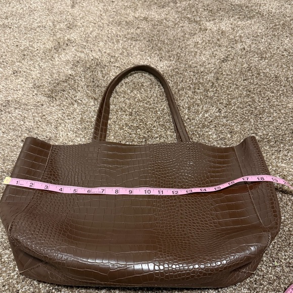 Old Navy Brown Croc-Embossed Bag Vegan Leather Tote - Picture 7 of 8